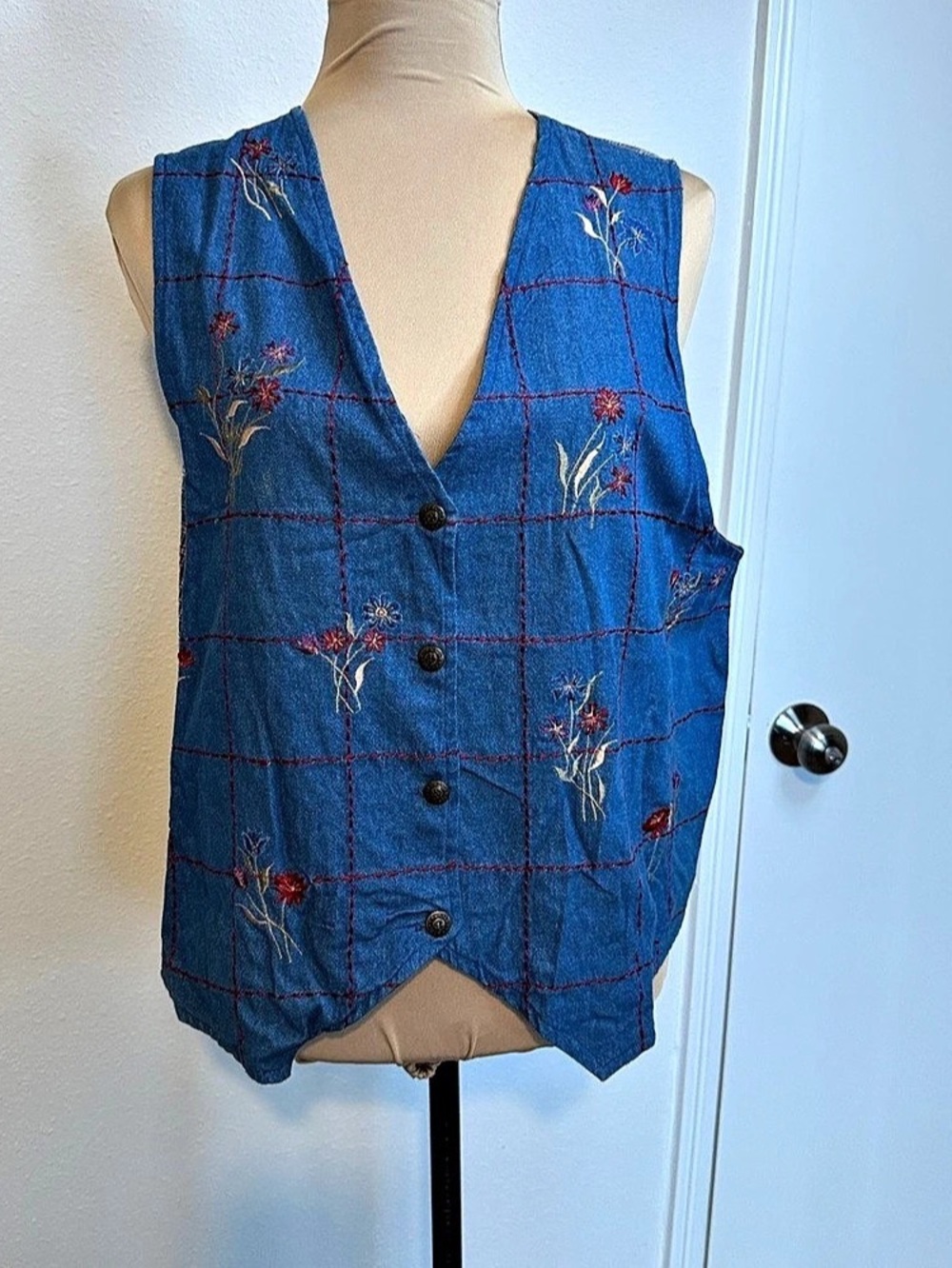 Casey & Max Plaid Embroidered Denim Vest Size Large
